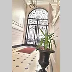 Grand Studio Le Petit Monceau